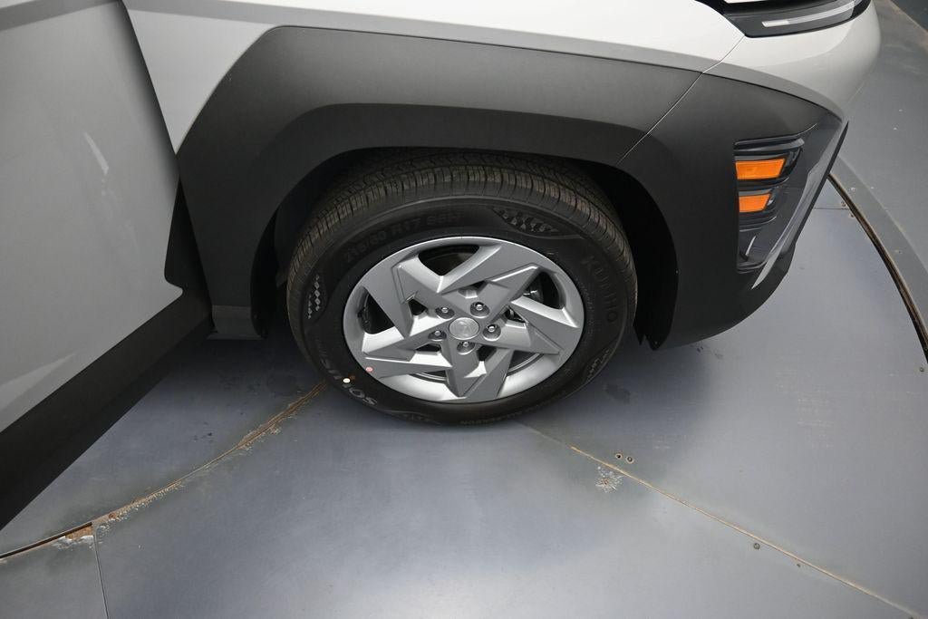 New 2027 Hyundai Kona SE FWD image 32