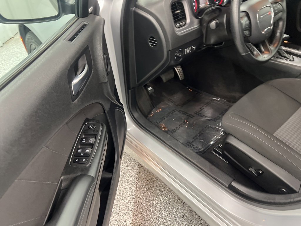 Used 2023 Dodge Charger R/T w/ Blacktop Package image 17