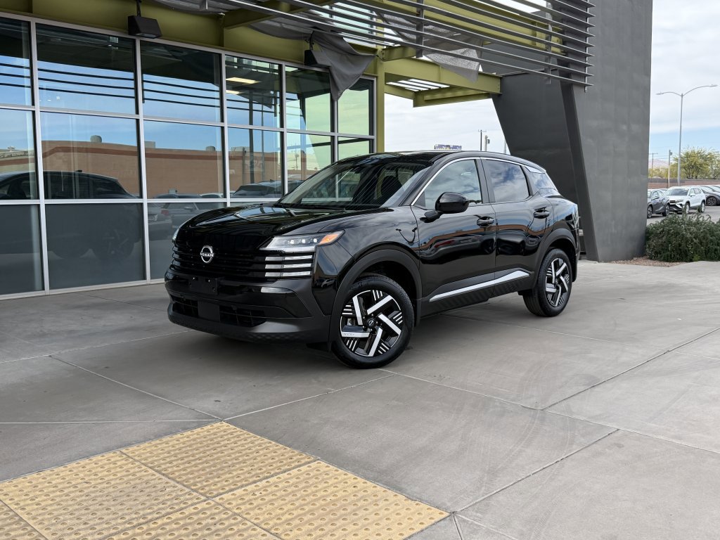 Used 2025 Nissan Kicks SV FWD image 1