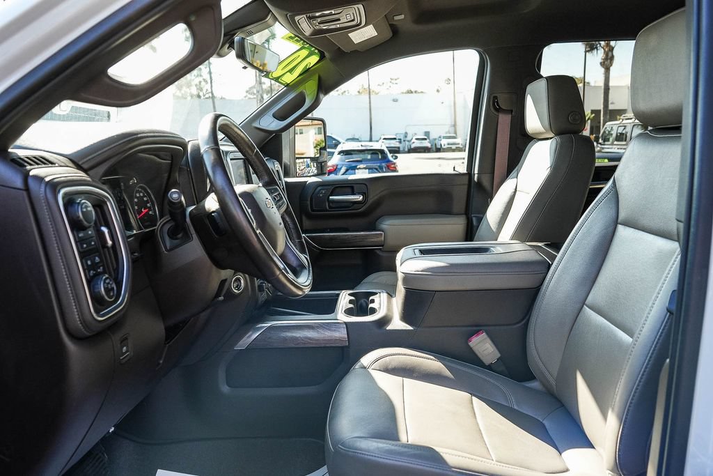 Used 2020 Chevrolet Silverado 2500 LTZ w/ LTZ Premium Package AWD/4WD image 17