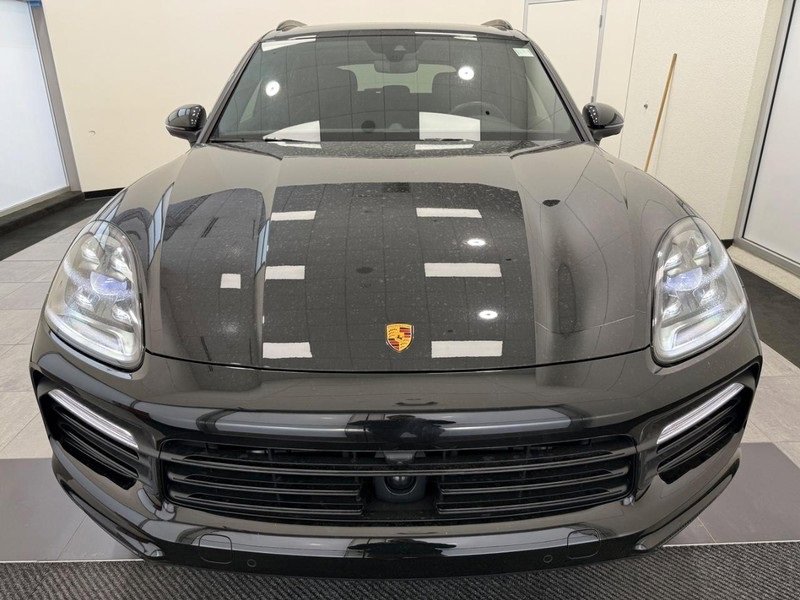 Certified 2023 Porsche Cayenne S image 11