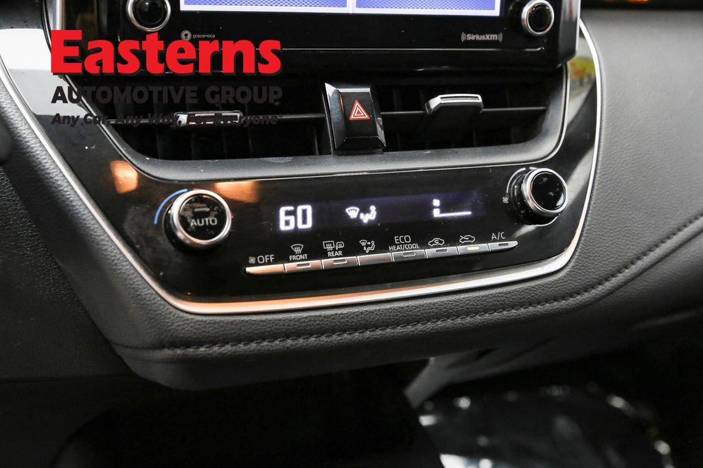 Used 2021 Toyota Corolla SE w/ SE Premium Package FWD image 20