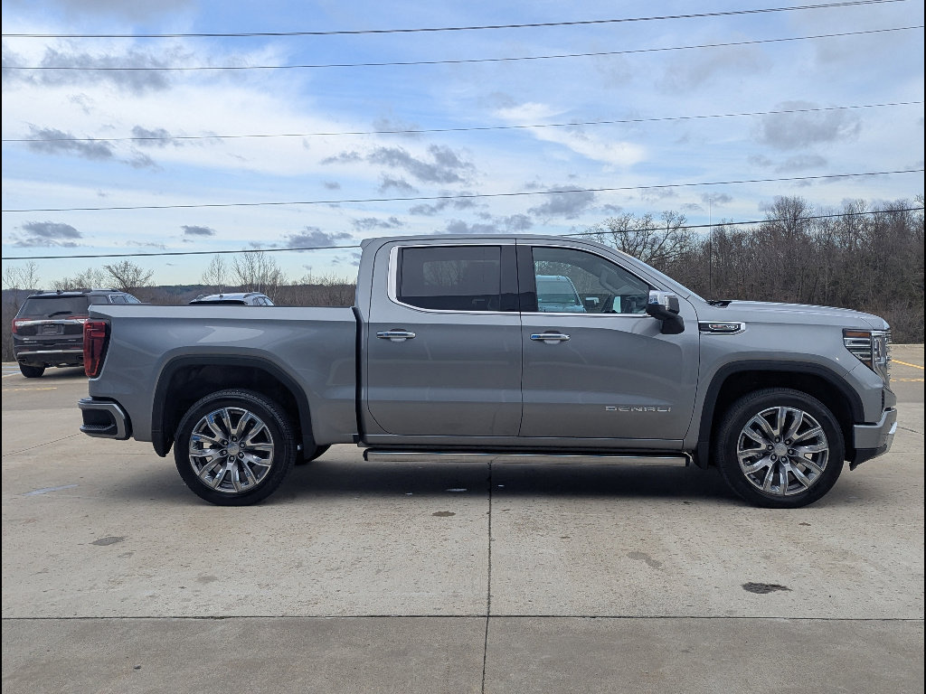 Used 2025 GMC Sierra 1500 Denali w/ Denali Reserve Package image 6