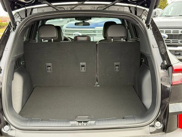 New 2026 Ford Escape ST-Line w/ Tech Pack #1 AWD/4WD image 4