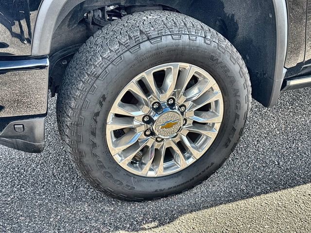 Used 2023 Chevrolet Silverado 2500 High Country w/ Z71 Off-Road Package image 28