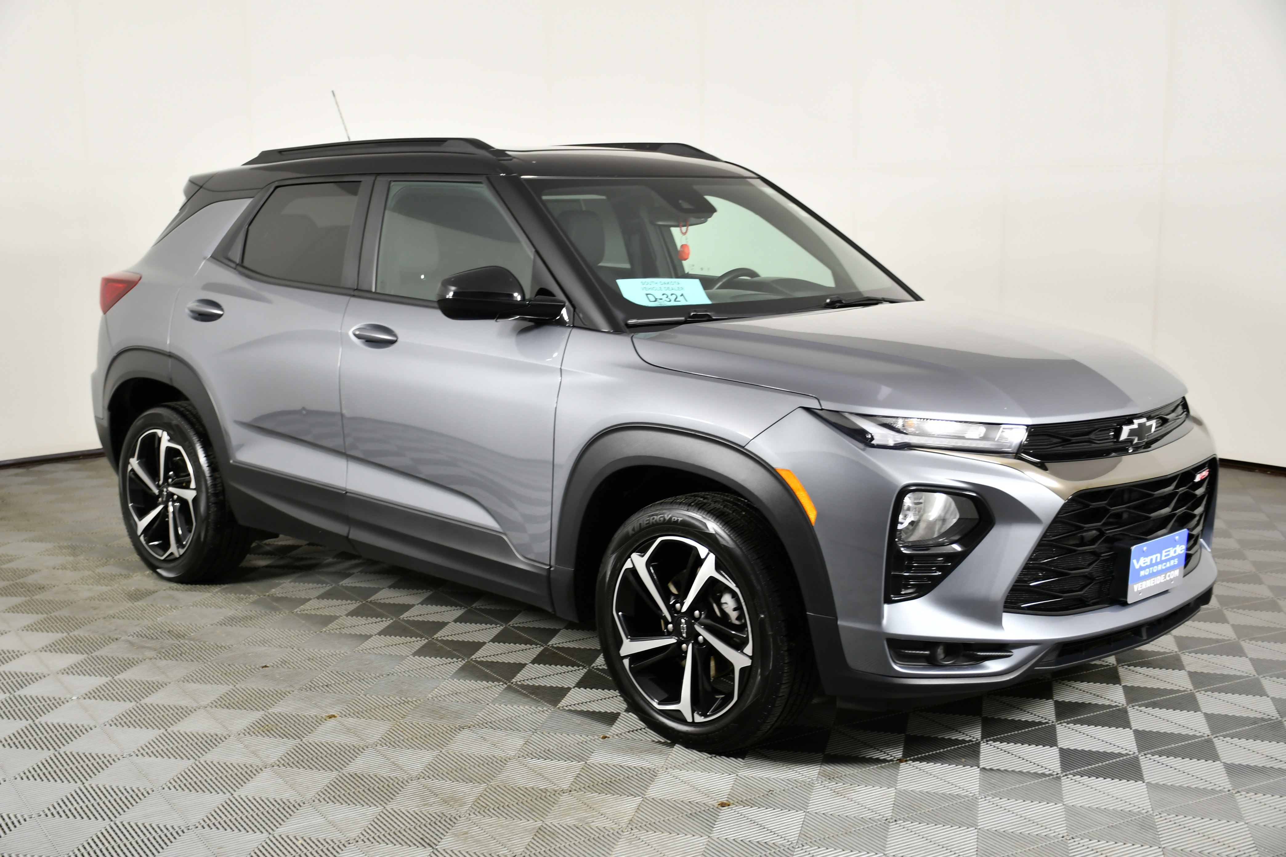 Used 2021 Chevrolet TrailBlazer RS w/ Sun and Liftgate Package image 4