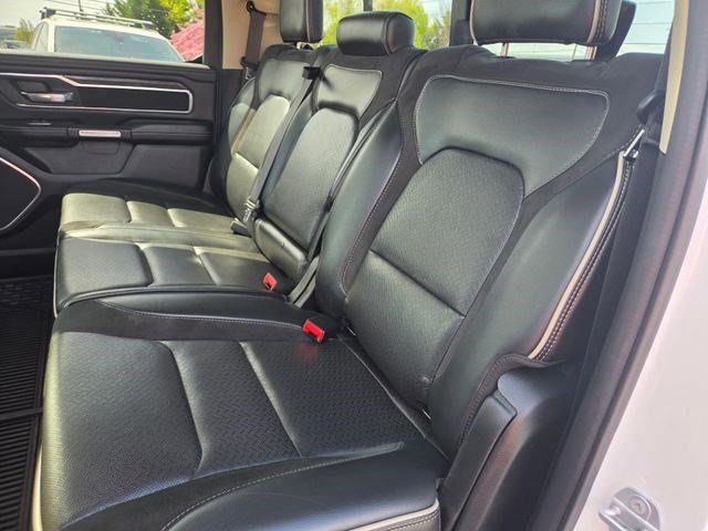 Used 2019 RAM 1500 Laramie AWD/4WD image 10