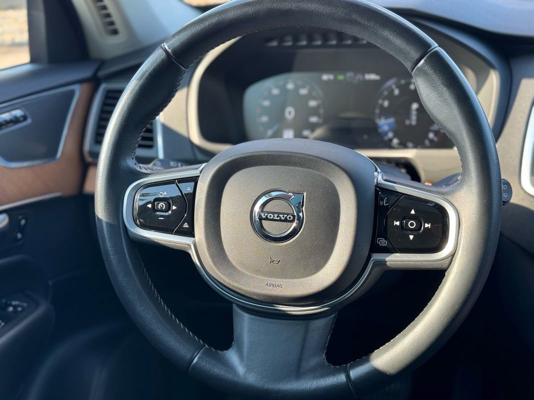 Used 2022 Volvo XC90 T6 Momentum w/ Protection Package Premier image 20