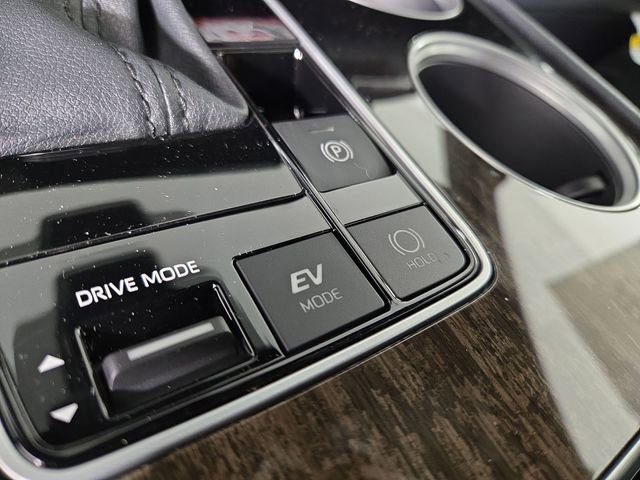 New 2026 Toyota Sienna Limited image 28