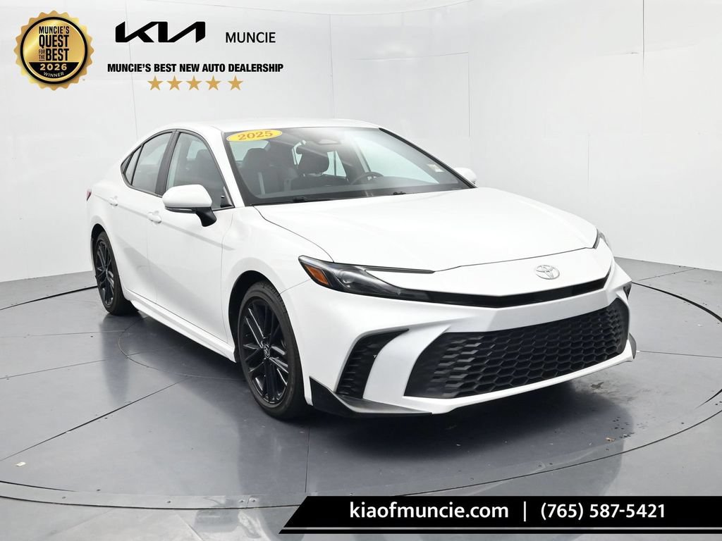Used 2025 Toyota Camry SE