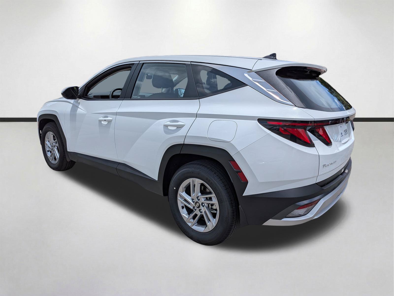 Used 2025 Hyundai Tucson SE FWD image 6