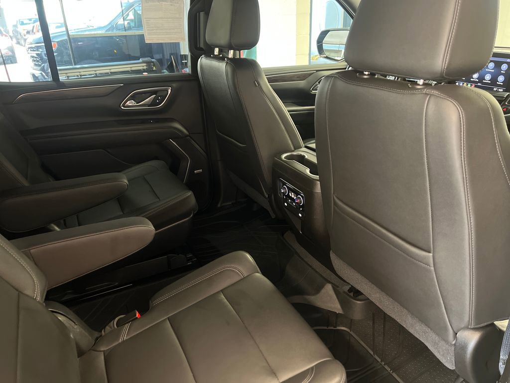 Used 2021 Chevrolet Tahoe Z71 w/ Luxury Package AWD/4WD image 49
