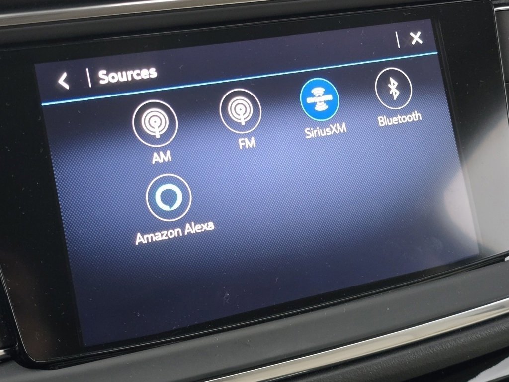 Used 2024 Buick Enclave Avenir image 9