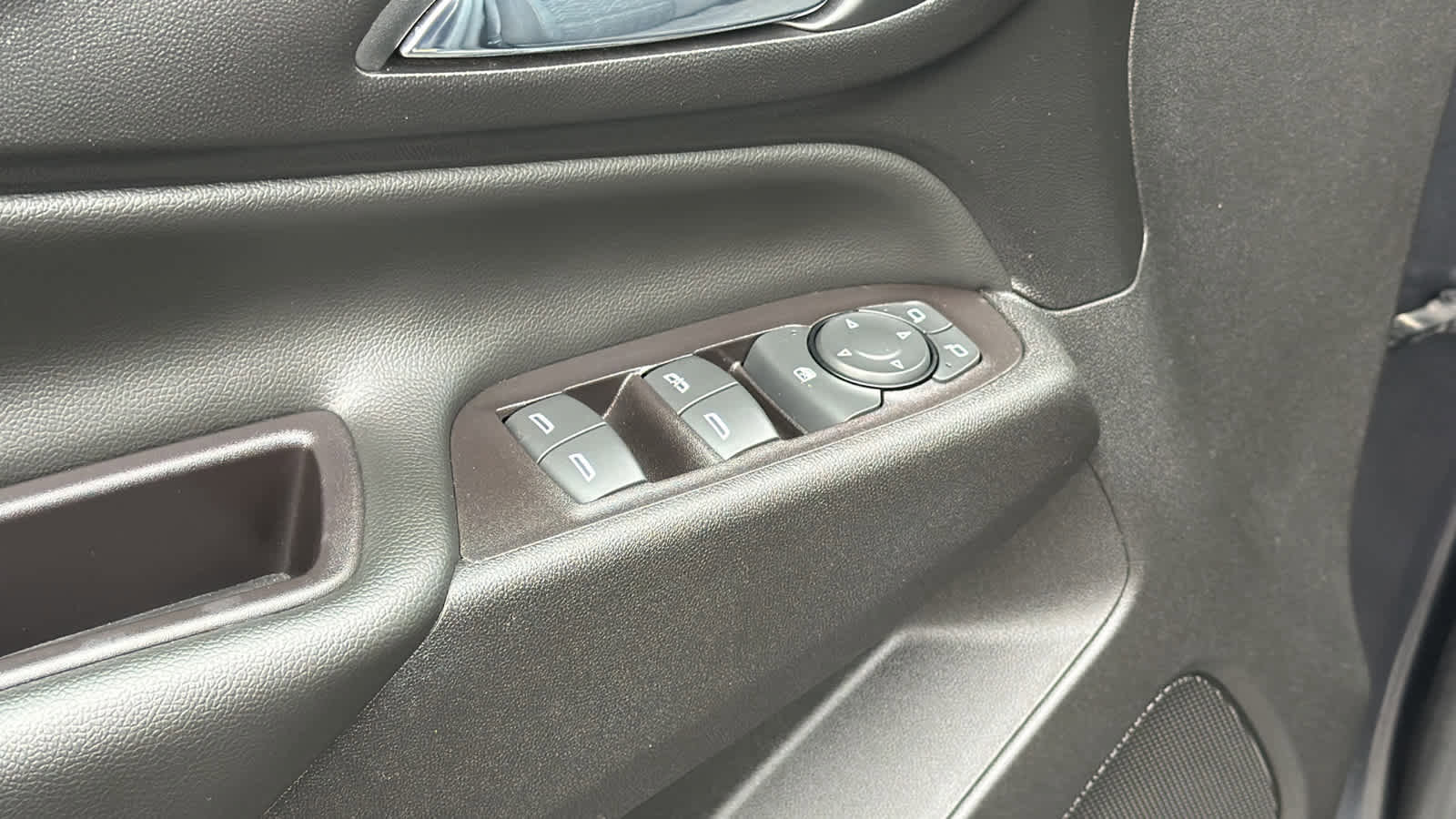 Used 2022 Chevrolet Equinox LT image 22