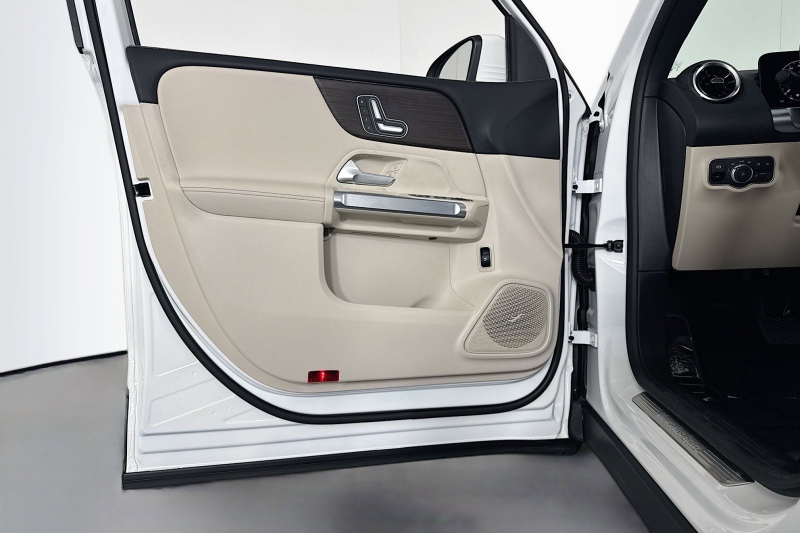 New 2026 Mercedes-Benz GLB 250 image 20