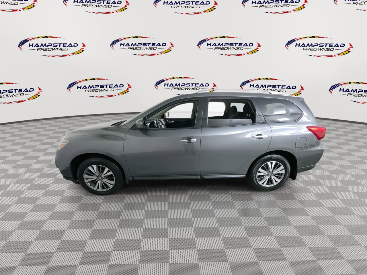 Used 2018 Nissan Pathfinder SV image 5