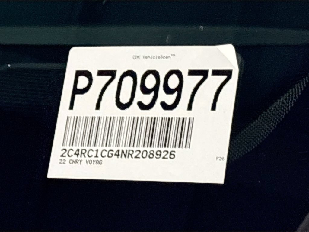 Used 2022 Chrysler Voyager LX FWD image 23