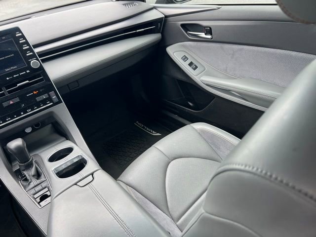 Used 2019 Toyota Avalon XSE w/ All Weather Liner Package FWD image 15