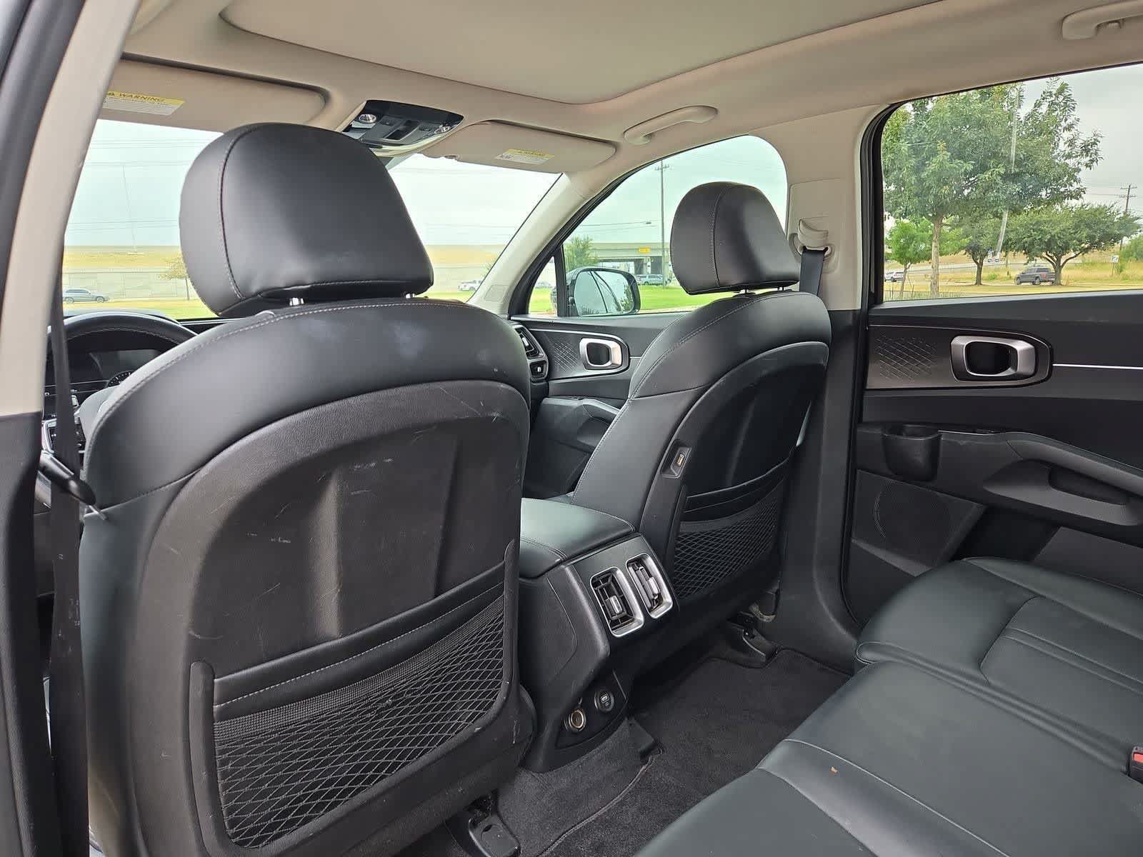 Used 2021 Kia Sorento S w/ Panoramic Sunroof Package FWD image 16