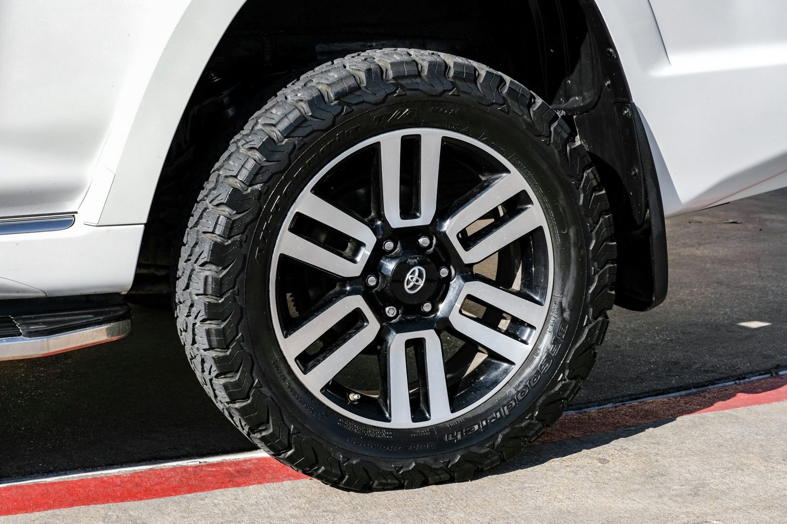 Used 2014 Toyota 4Runner Limited image 53