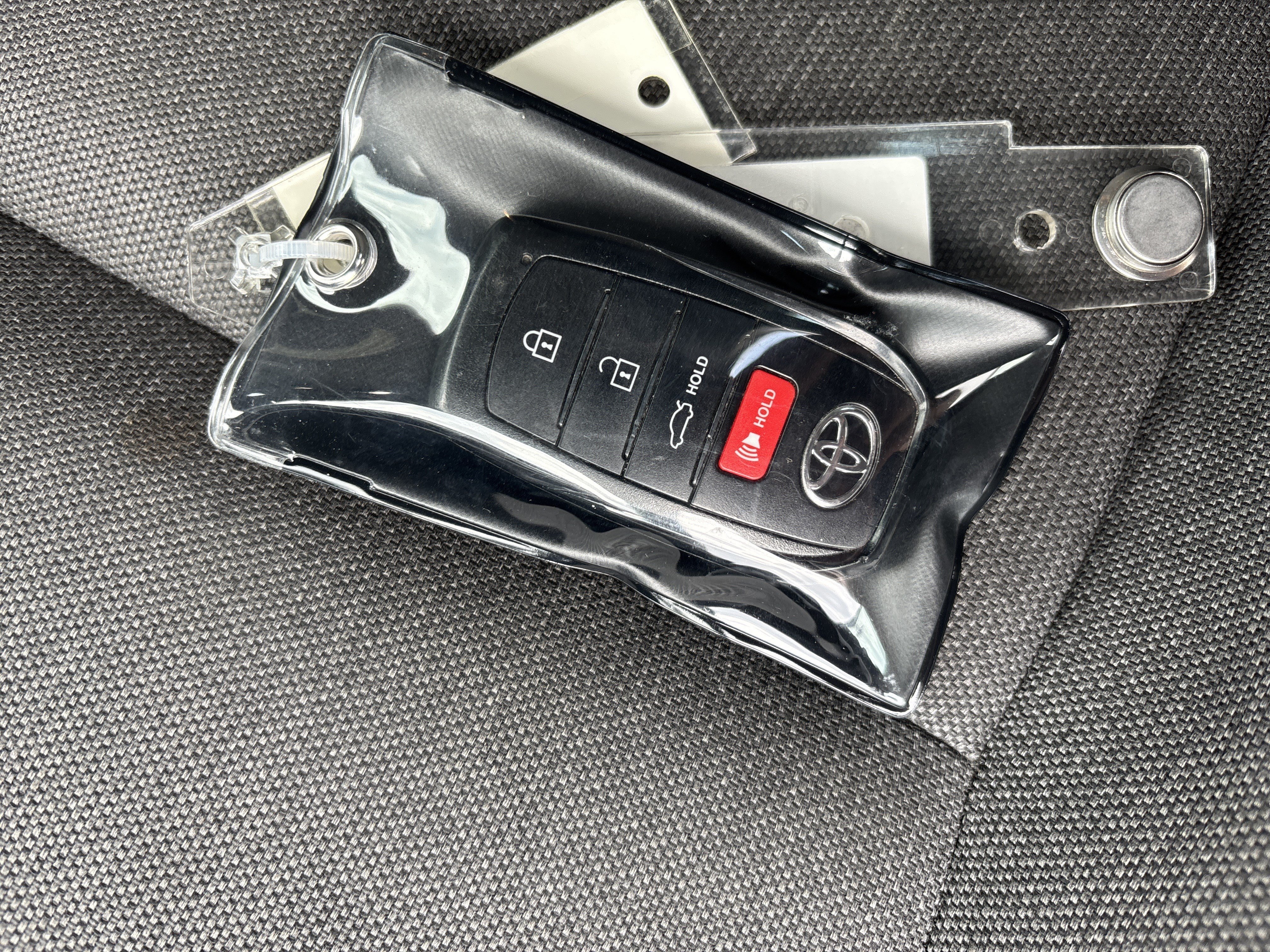 Used 2025 Toyota Camry Hybrid FWD image 36