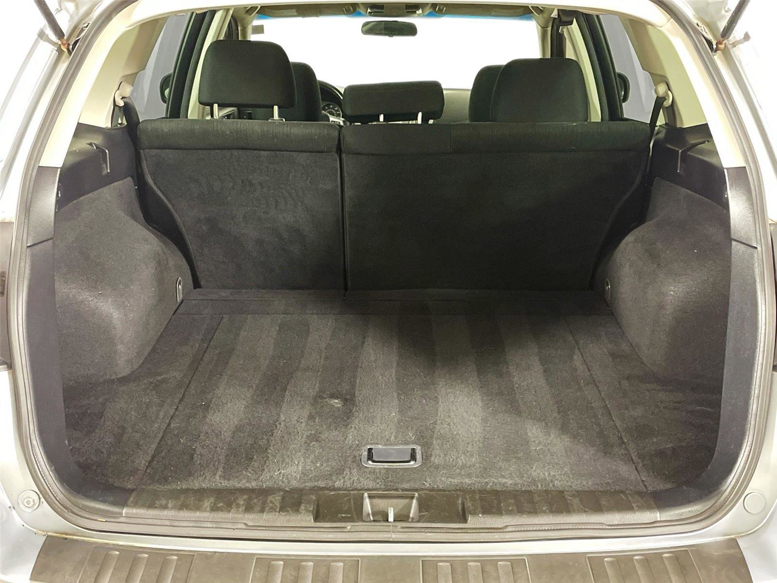 Used 2013 Subaru Outback 2.5i Premium w/ All-Weather Pkg image 23