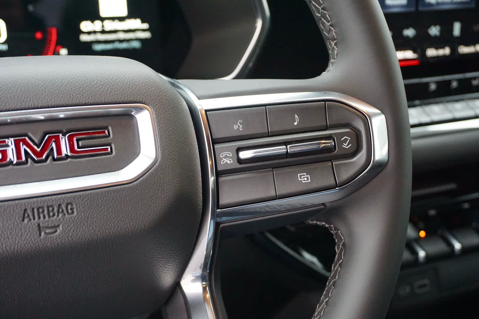 New 2026 GMC Canyon Elevation w/ Convenience Package RWD image 18