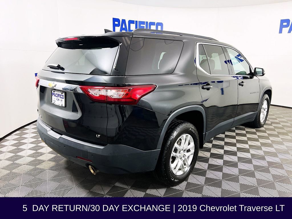 Used 2019 Chevrolet Traverse LT image 8
