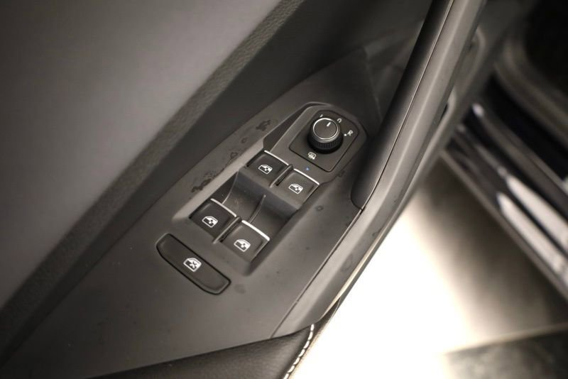 New 2026 Volkswagen Jetta SE image 10