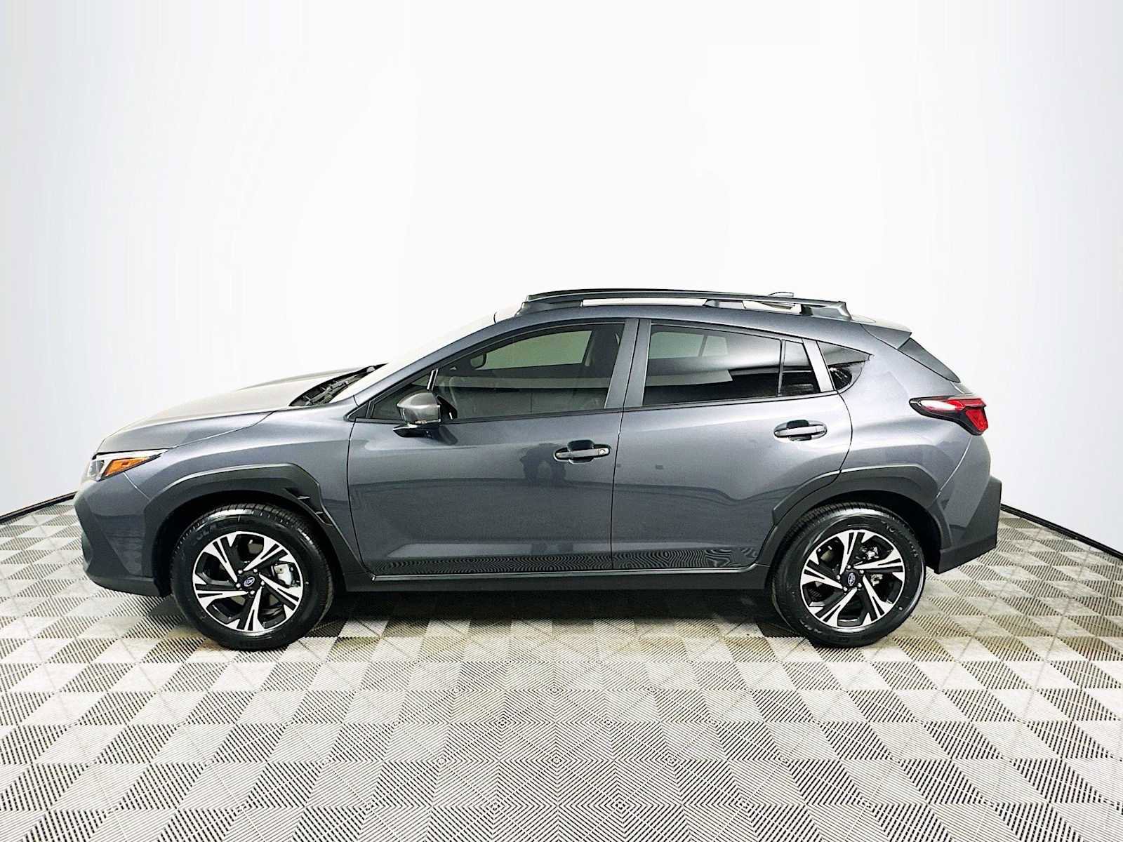 Certified 2025 Subaru Crosstrek 2.0i Premium image 4