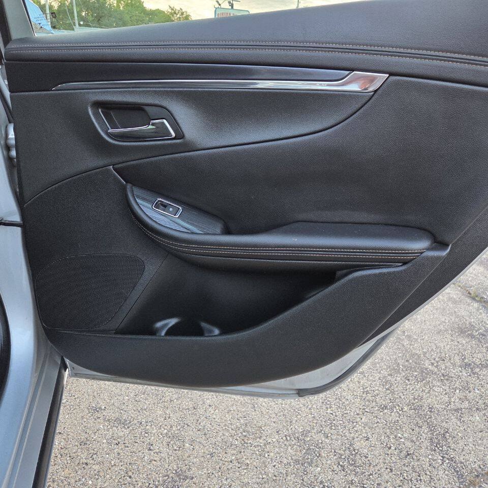 Used 2019 Chevrolet Impala Premier FWD image 17