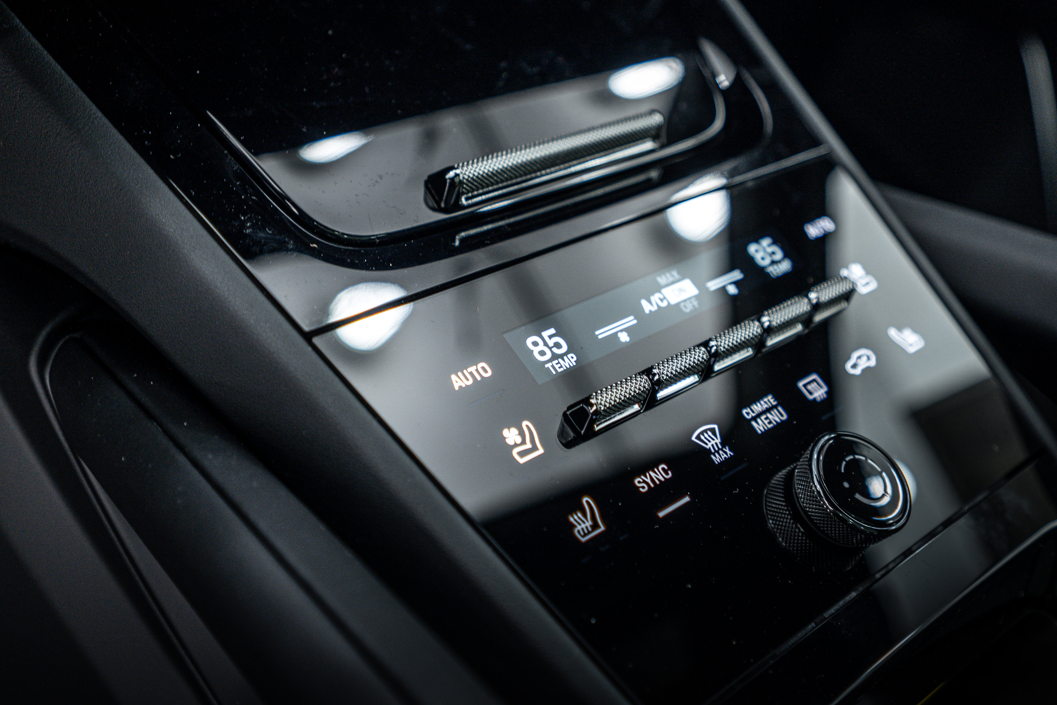 New 2026 Porsche Cayenne GTS AWD/4WD image 18