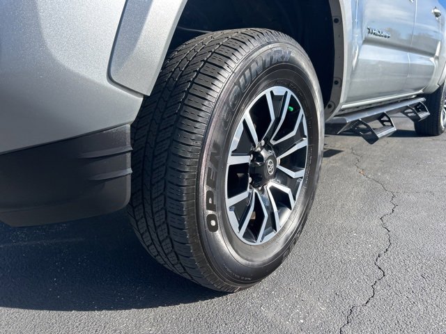 Used 2023 Toyota Tacoma TRD Sport image 12