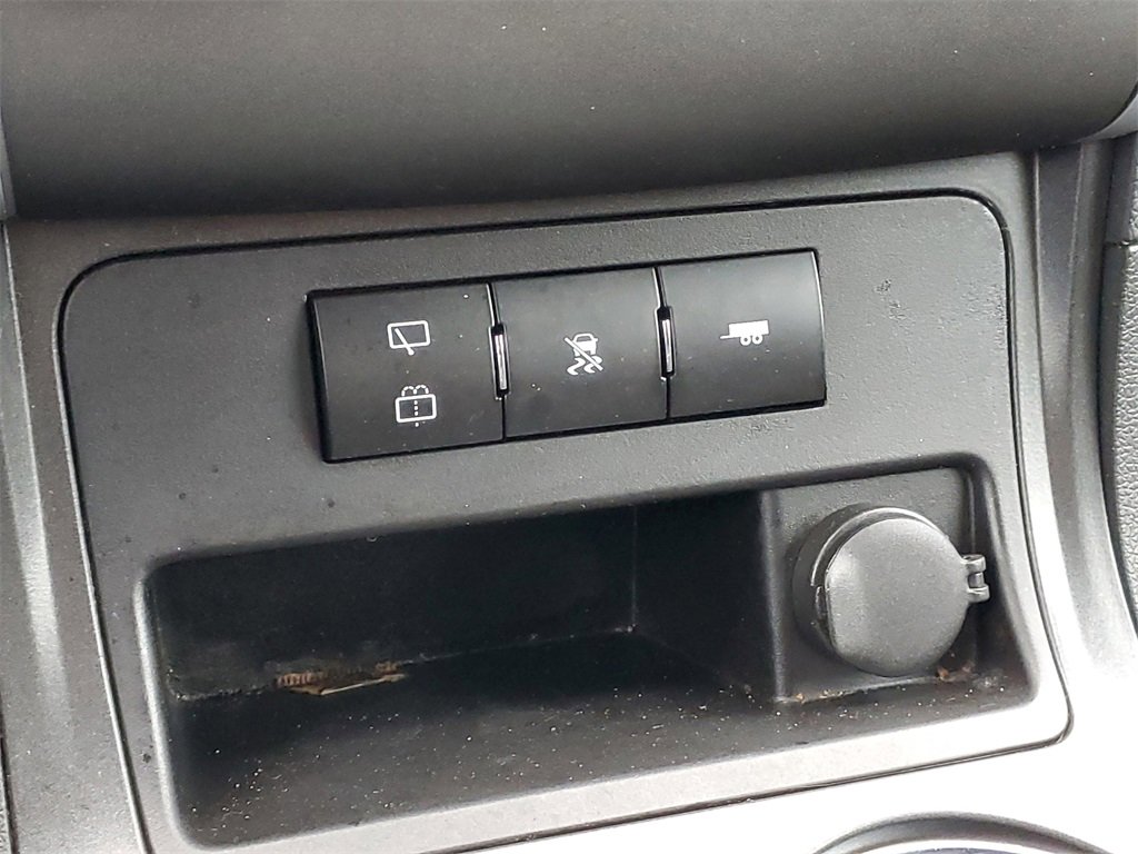 Used 2011 Chevrolet Traverse LT w/ Personal Connectivity Package image 25