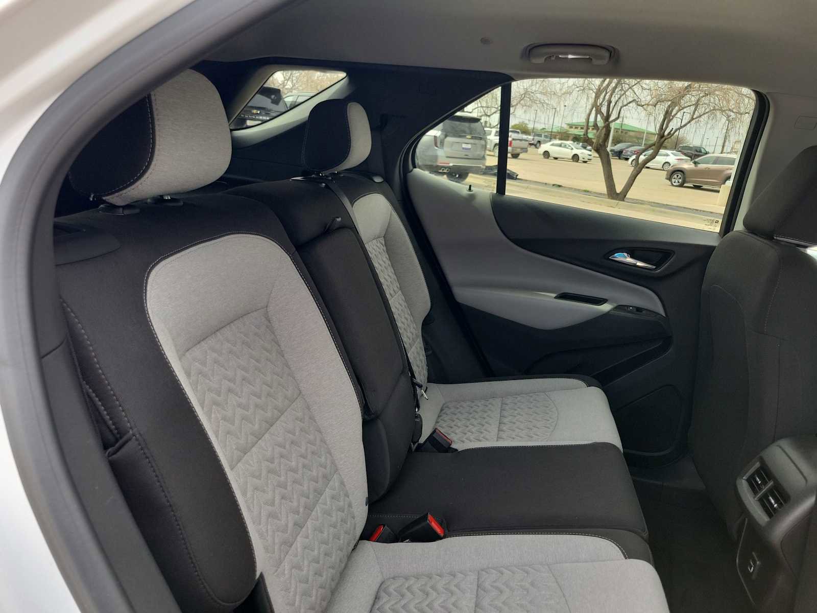 Used 2024 Chevrolet Equinox LT image 17