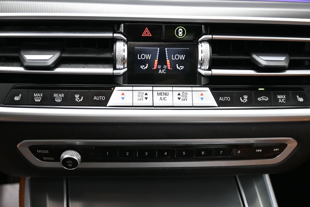 Used 2022 BMW X5 xDrive40i AWD/4WD image 26