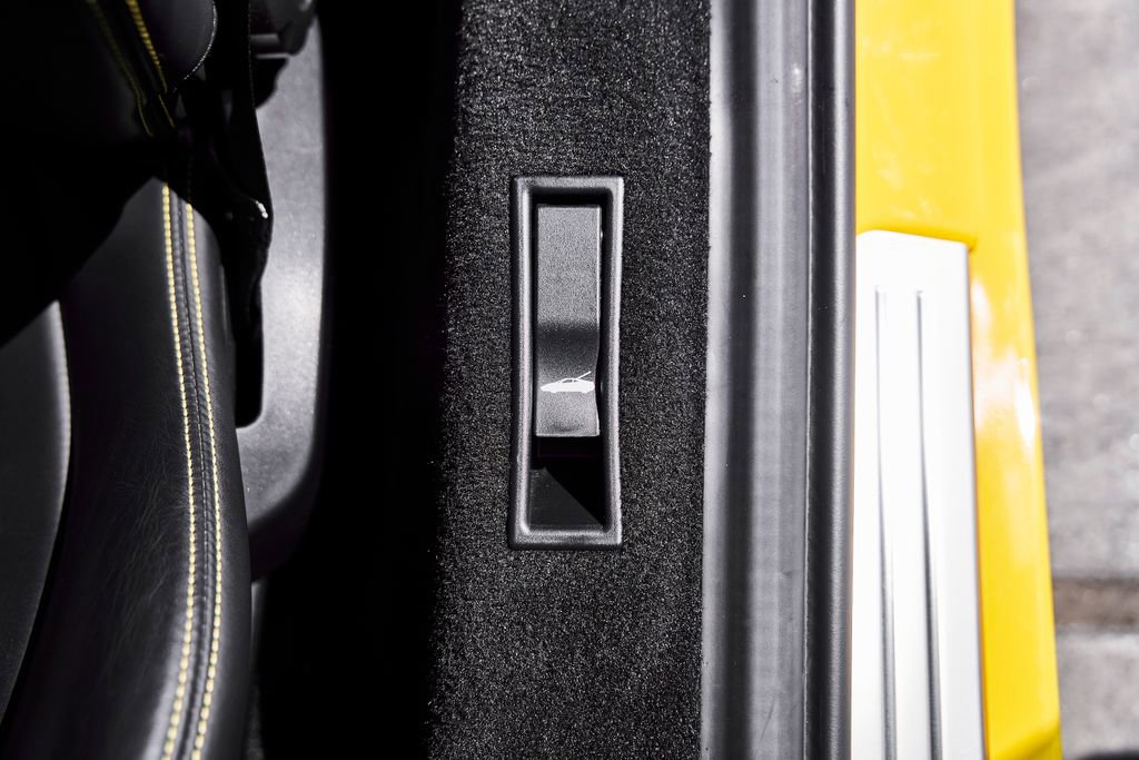 Used 2021 Ferrari F8 Tributo image 43