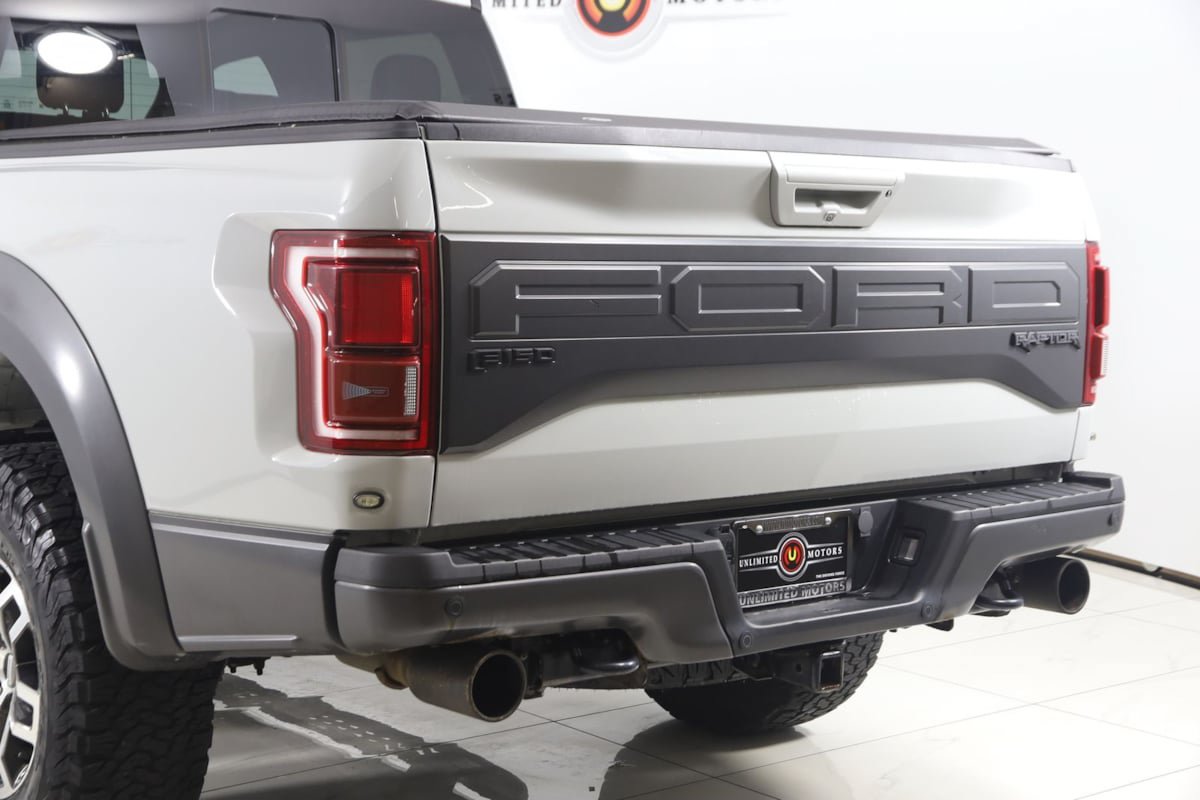 Used 2017 Ford F150 Raptor w/ Equipment Group 802A Luxury AWD/4WD image 26