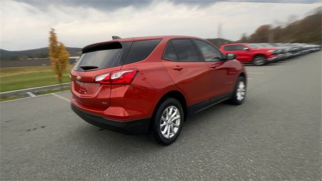 Used 2020 Chevrolet Equinox LS w/ LS Convenience Package image 8
