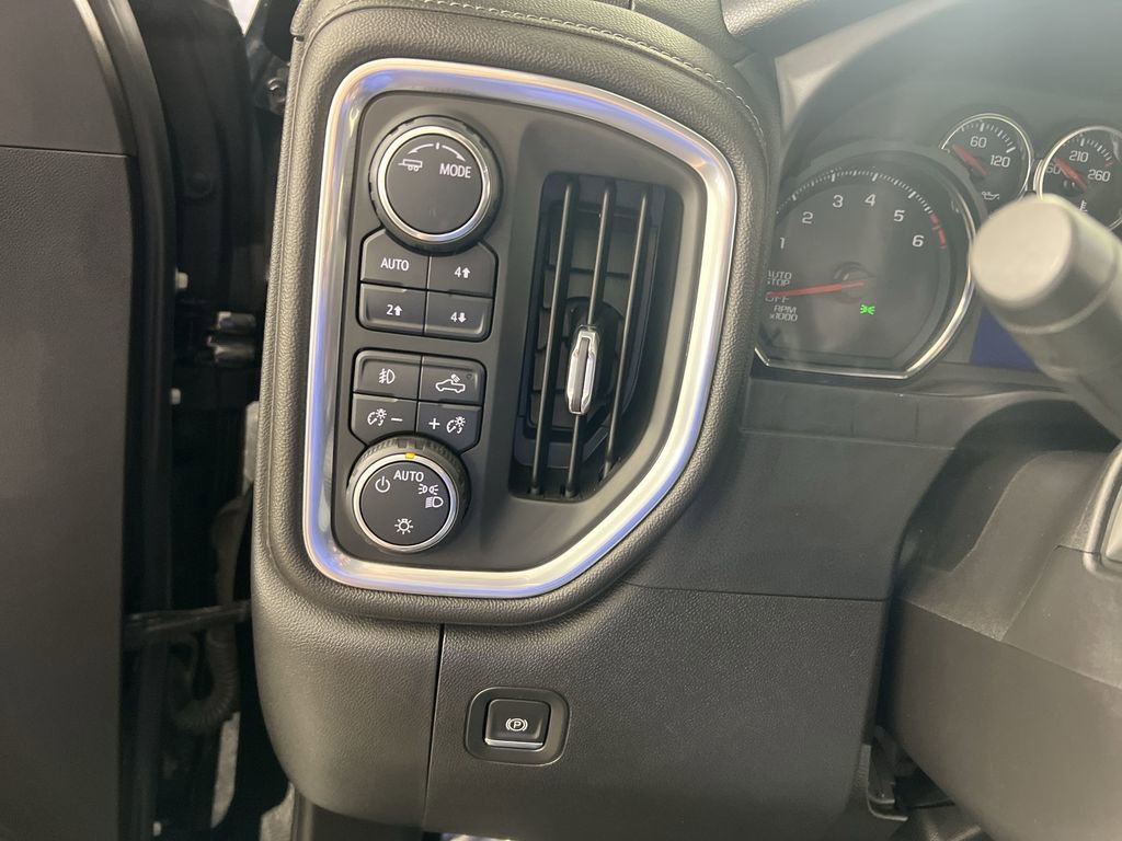 Certified 2020 Chevrolet Silverado 1500 RST image 18