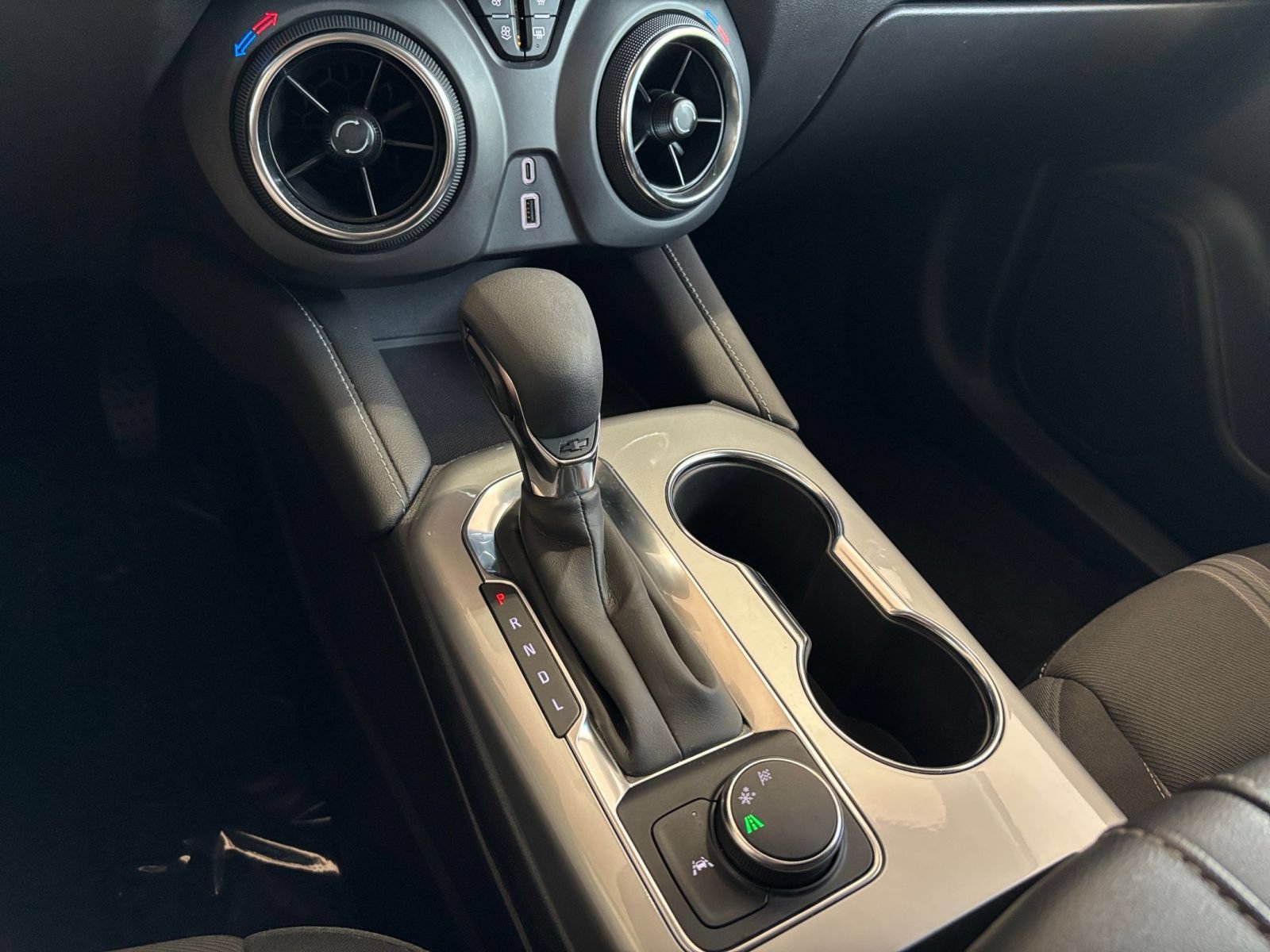 Used 2025 Chevrolet Blazer LT FWD image 38