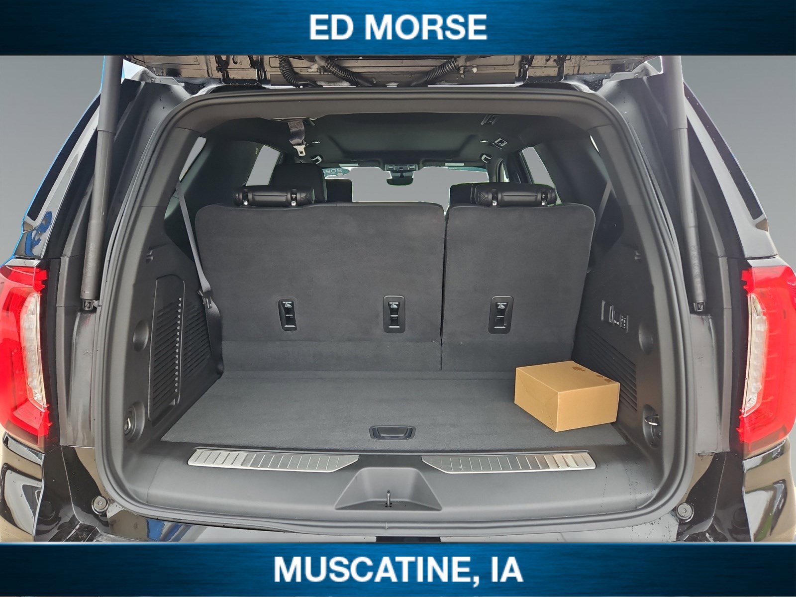 Used 2024 GMC Yukon Denali w/ Denali Reserve Package image 18