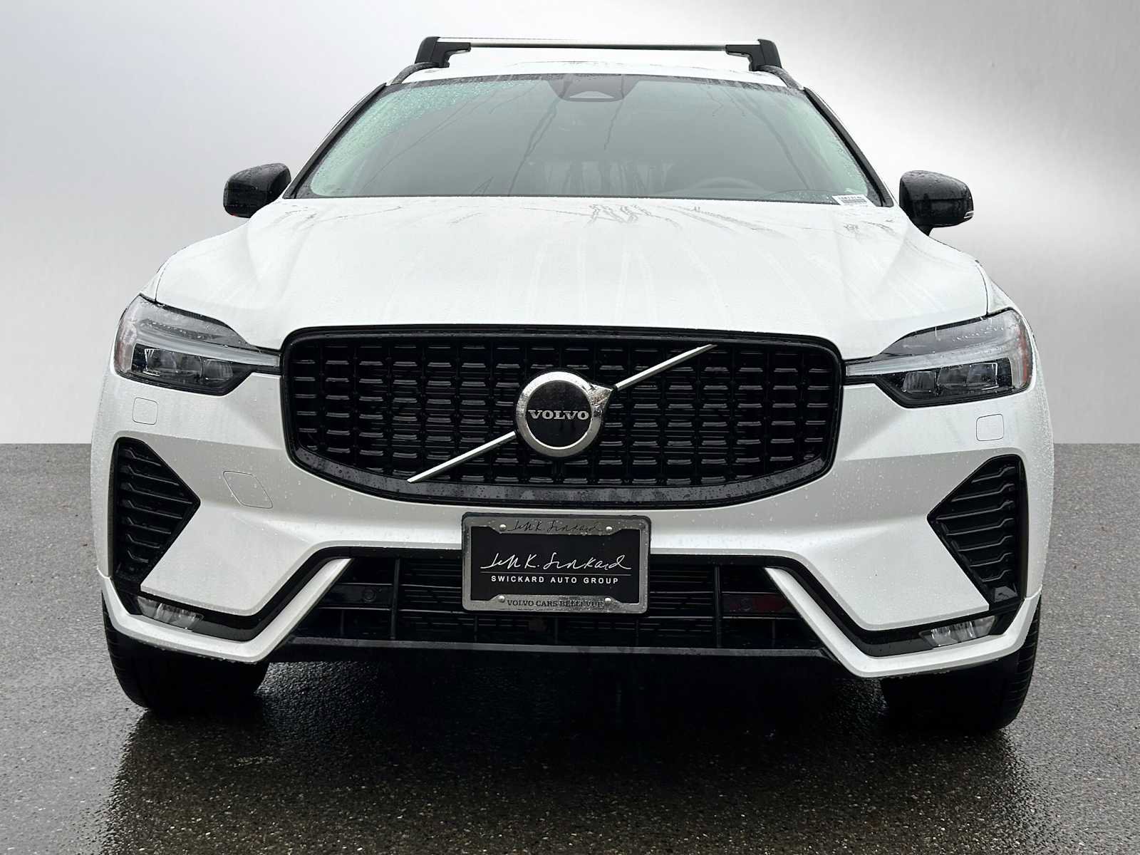 Used 2025 Volvo XC60 B5 Core w/ Protection Package Premier image 8
