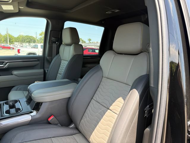 New 2026 Chevrolet Silverado 2500 ZR2 w/ LPO, Dark Essentials Package AWD/4WD image 23