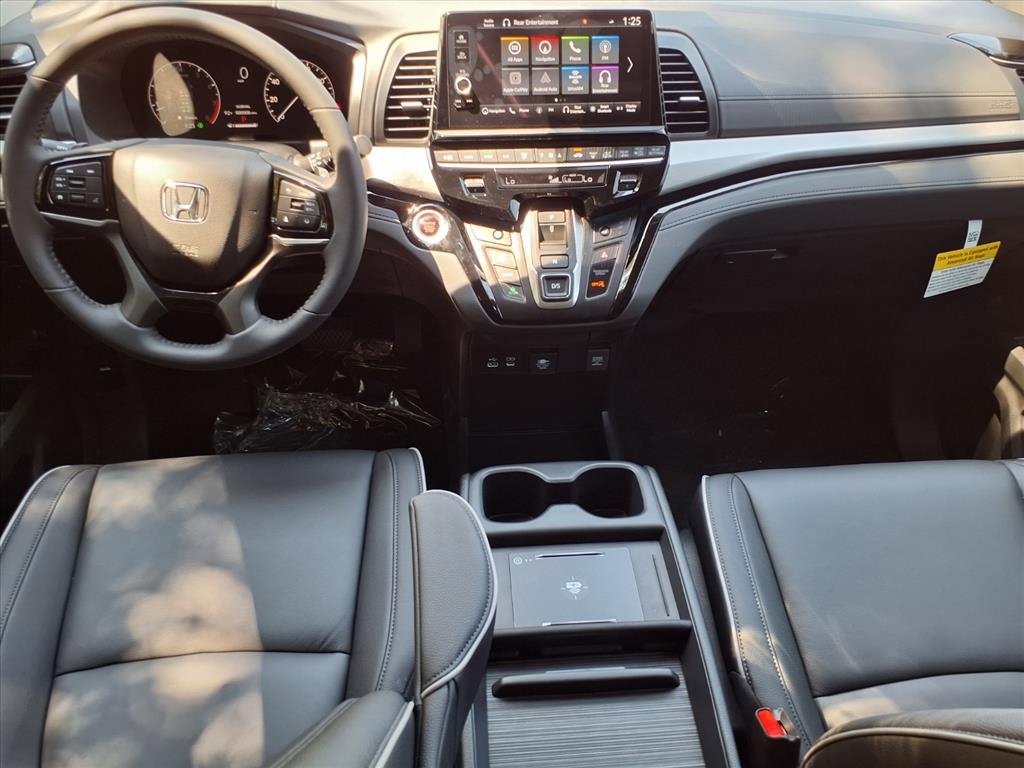 New 2026 Honda Odyssey Touring image 3