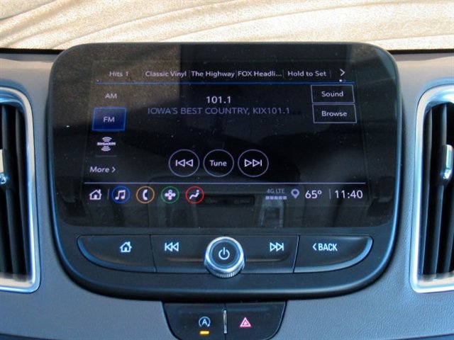 Used 2021 Chevrolet Malibu LT FWD image 23