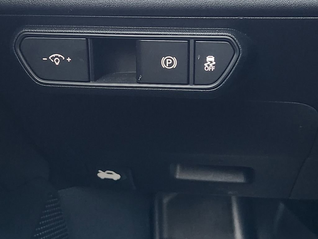 Used 2025 Kia K4 GT-Line image 28