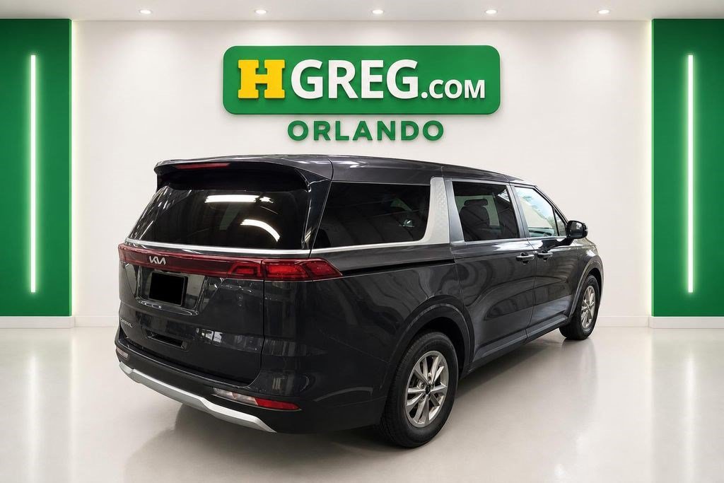 Used 2024 Kia Carnival LX FWD image 6