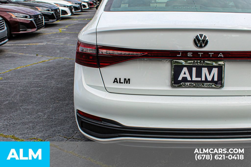 Used 2025 Volkswagen Jetta Sport FWD image 13