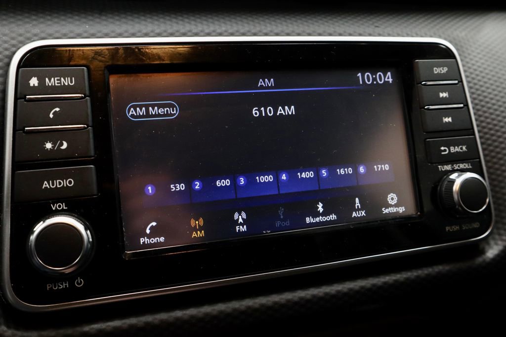 Certified 2025 Nissan Kicks Play S image 3